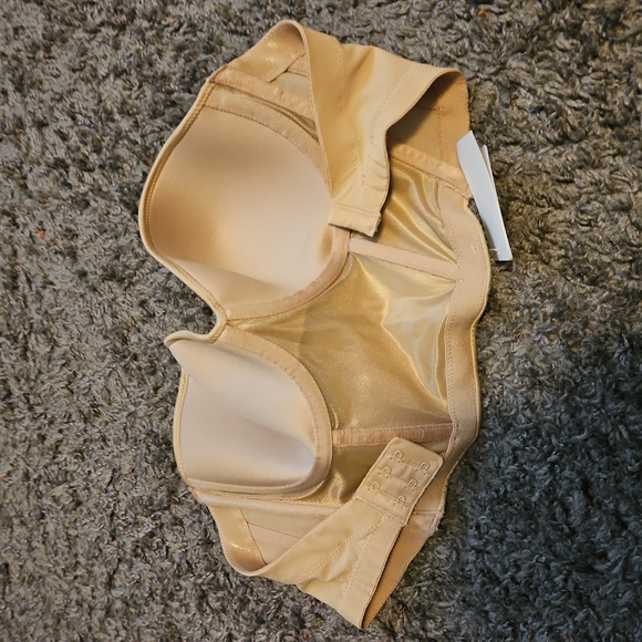 NWT low back strapless bra - Picture 2 of 4